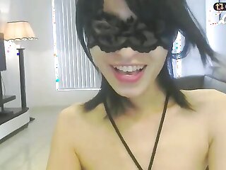 Old-school Asian beauty showcases her webcam skills